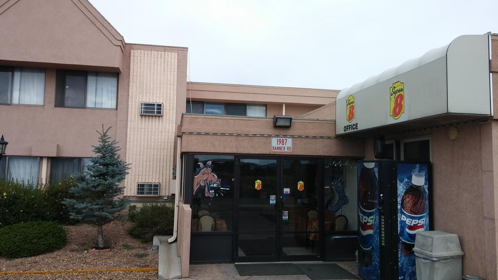 拉勒米温德姆速8酒店 外观 照片